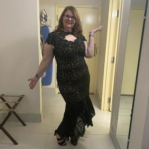 Meet your Posher, Lora